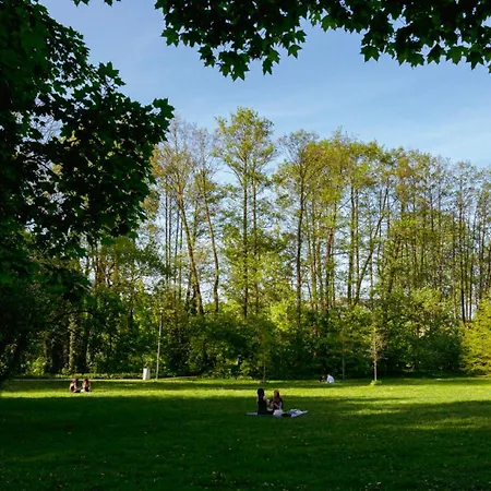 Batorego Grey - Stacja Metra 300m - Bezplatny Parking Apartment Warsaw