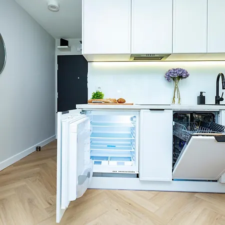 Batorego Grey - Stacja Metra 300m - Bezpłatny Parking * Warszawa