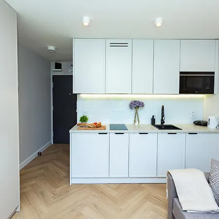 Batorego Grey - Stacja Metra 300m - Bezplatny Parking