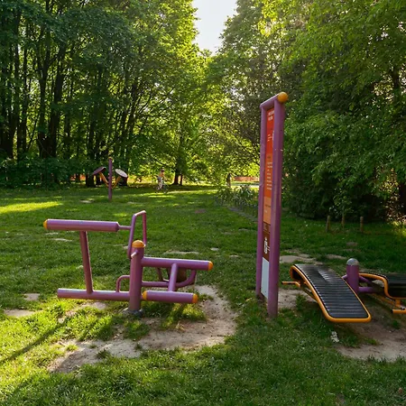 Batorego Grey - Stacja Metra 300m - Bezplatny Parking 아파트