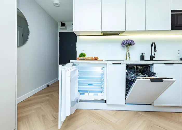 Batorego Grey - Stacja Metra 300m - Bezpłatny Parking * Warszawa