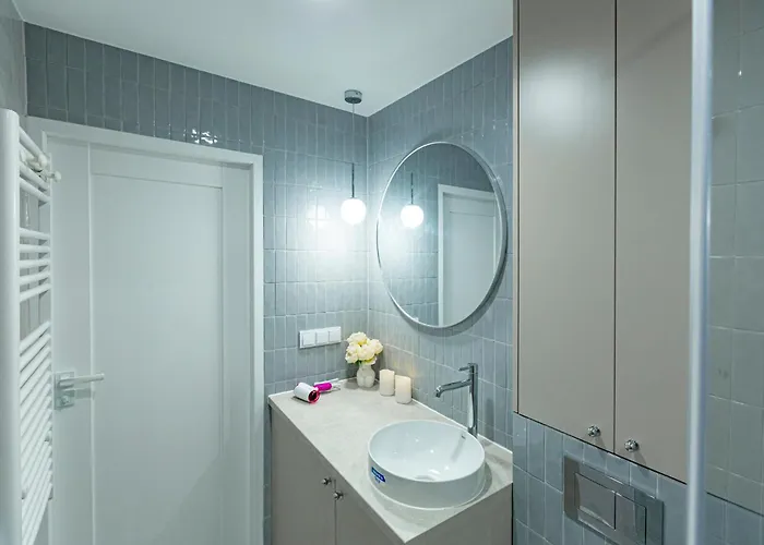 דירה Batorego Grey - Stacja Metra 300m