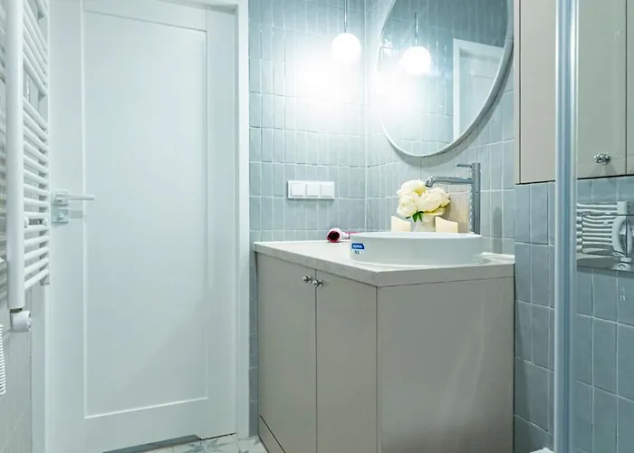 Batorego Grey - Stacja Metra 300m - Bezpłatny Parking * Warszawa