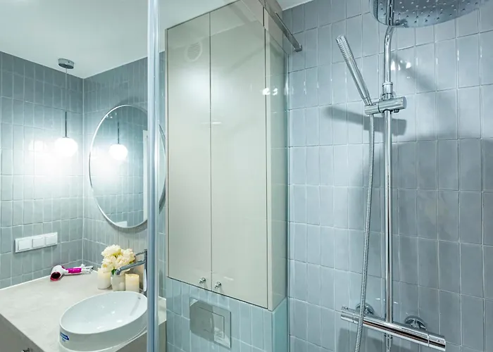 Batorego Grey - Stacja Metra 300m - Bezpłatny Parking Apartament Warszawa